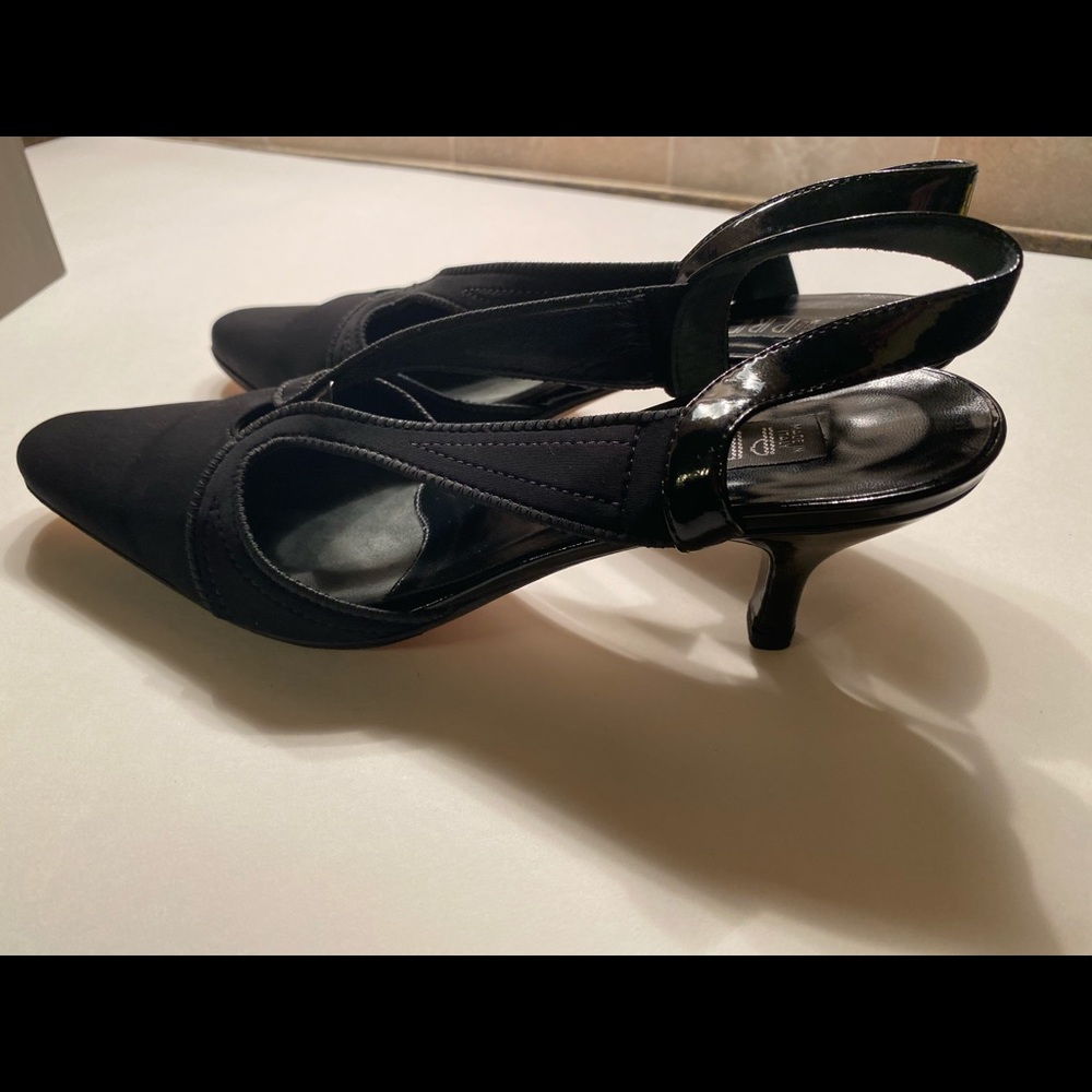Size 7.5 DESIGNER Microstretch Black Prevata Heels